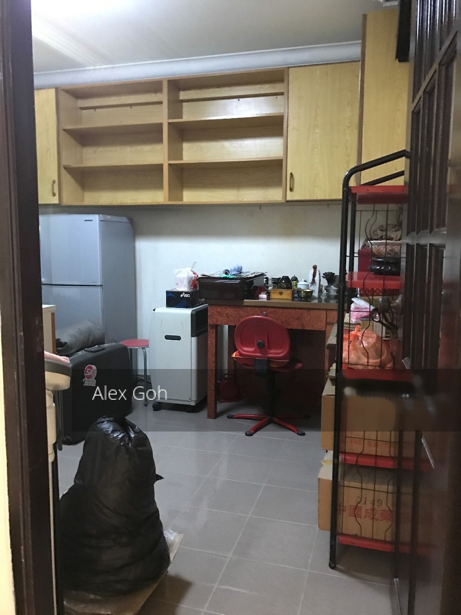 Blk 889 Tampines Street 81 (Tampines), HDB Executive #145729982